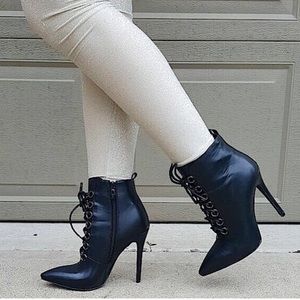 Super cute boots